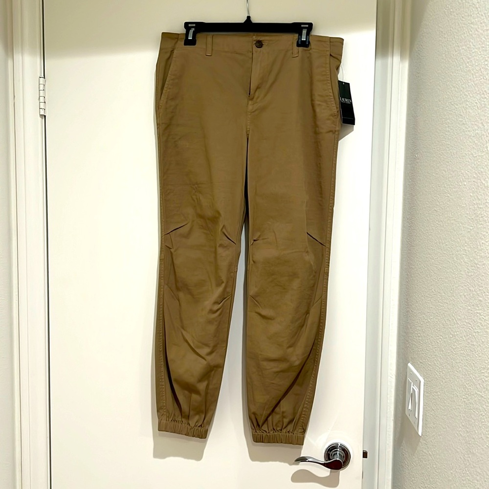 Lauren women’s Khaki jogger. Size 10. NWT.